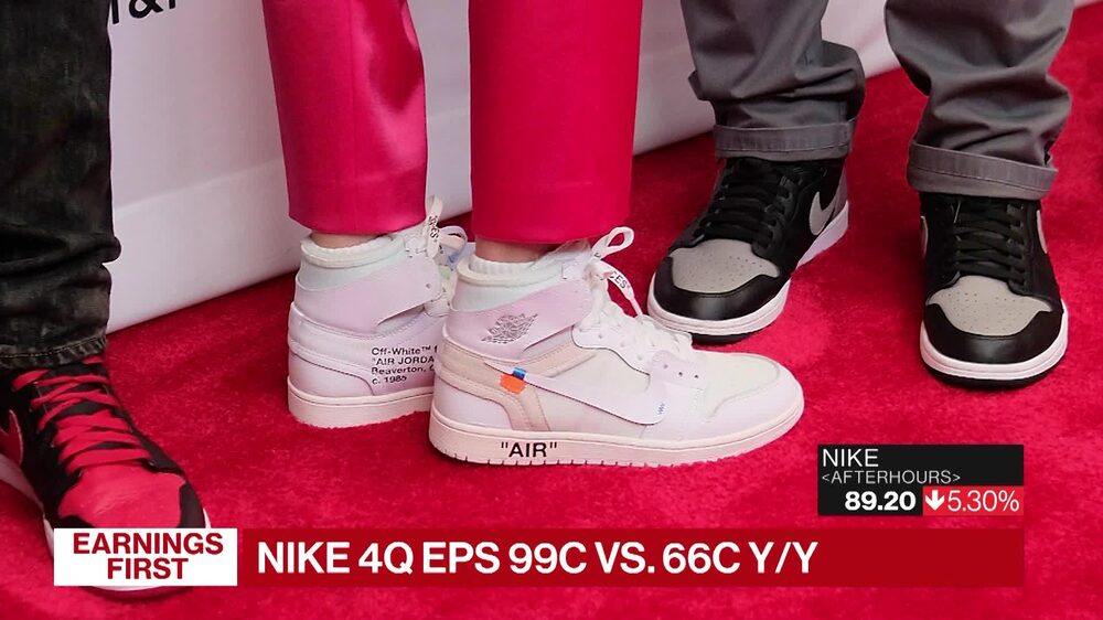 La mayor caída de las acciones de Nike en 23 años presiona a su CEO La mayor caída de las acciones de Nike en 23 años presiona a su CEO